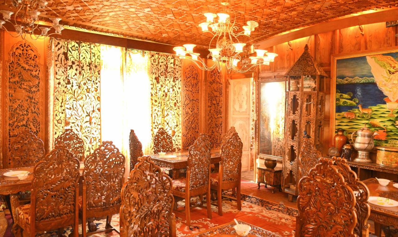 De Laila House Boat By Sterling Hotel Srinagar  Exterior photo